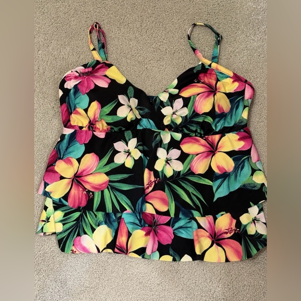 Trimshaper 14 Tankini Top Hawaiian Plumeria Floral Pattern